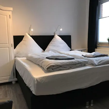 Kleine Moewe 3*